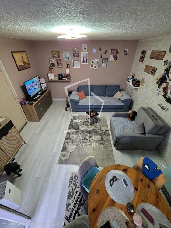 Slika 2 - Zemunska, Trosoban stan na prodaju, 56m2, 212.000€