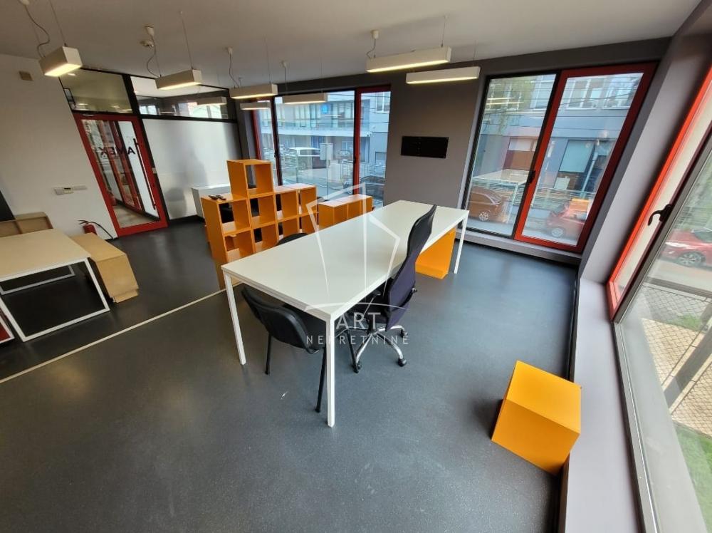 Slika 4 - Anrija Žamea,  Lokal za izdavanje, 79m2, 1.100€