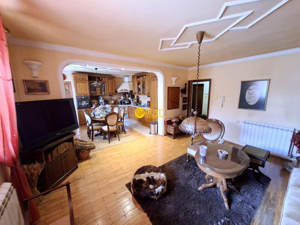 Slika 6 - Ravničarska, Kuća na prodaju, 265m2, 280.000€