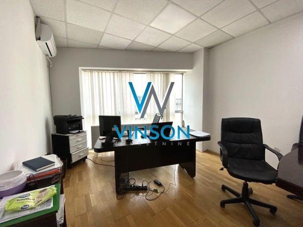 Slika 1 - Augusta Cesarca,  Lokal za izdavanje, 33m2, 350€