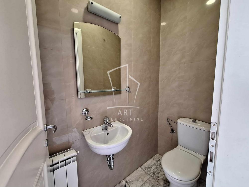 Slika 8 - Drinićka,  Kuća za izdavanje, 125m2, 2.800€