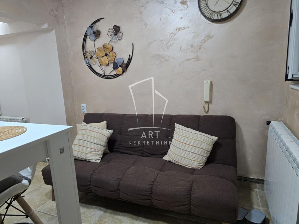 Slika 1 - Nušićeva, Jednosoban stan za izdavanje, 45m2, 600€