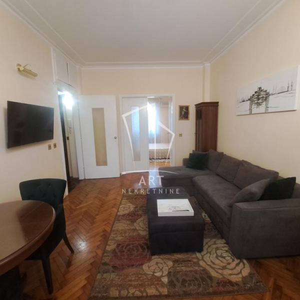 Slika 1 - Kosančićev Venac, Dvosoban stan za izdavanje, 40m2, 650€