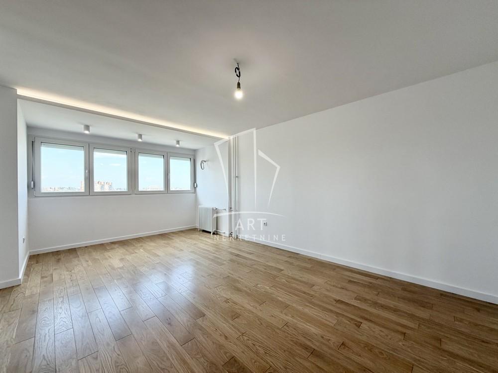 Slika 1 - Bulevar Arsenija Čarnojevića, Četvorosoban stan na prodaju, 95m2, 325.000€