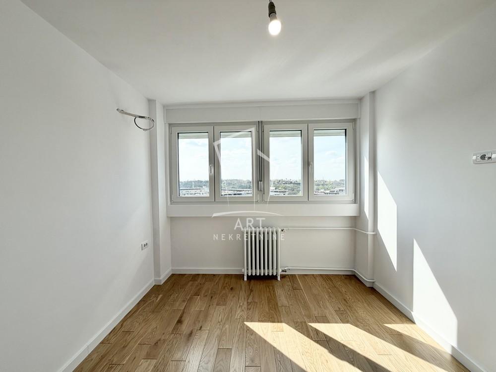 Slika 5 - Bulevar Arsenija Čarnojevića, Četvorosoban stan na prodaju, 95m2, 325.000€