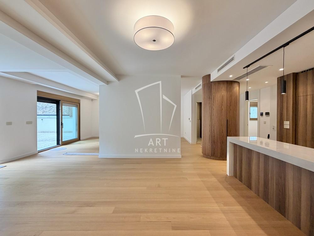 Slika 3 - Požarevačka,  Lokal za izdavanje, 124m2, 3.480€