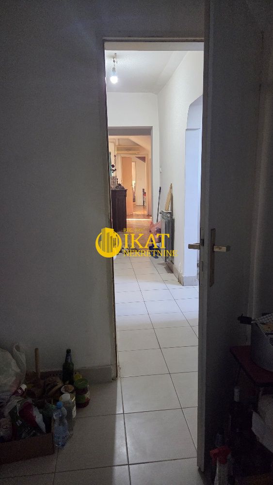 Slika 4 - Emilije Jakšić, Šestosoban stan na prodaju, 109m2, 250.700€