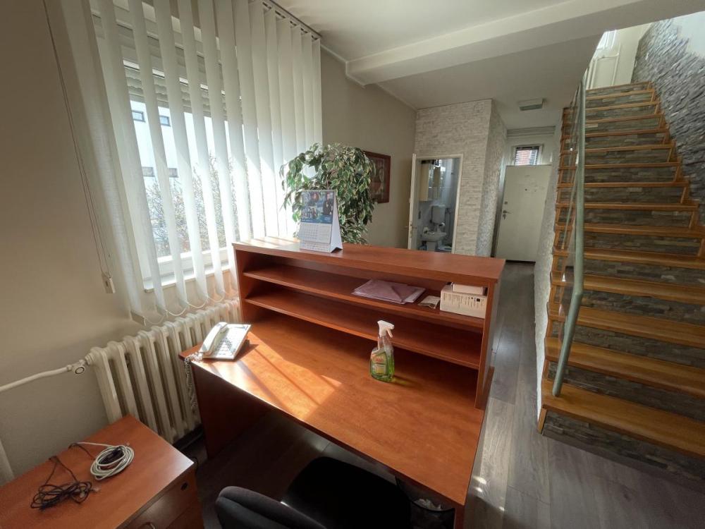 Slika 4 -  Lokal za izdavanje, 120m2, 1.100€