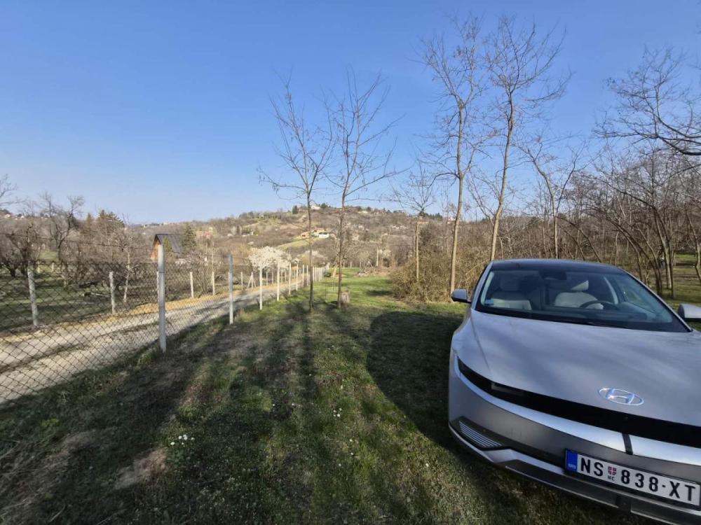 Slika 1 -  Plac na prodaju, Sremska kamenica - Popovica, , 250.000€