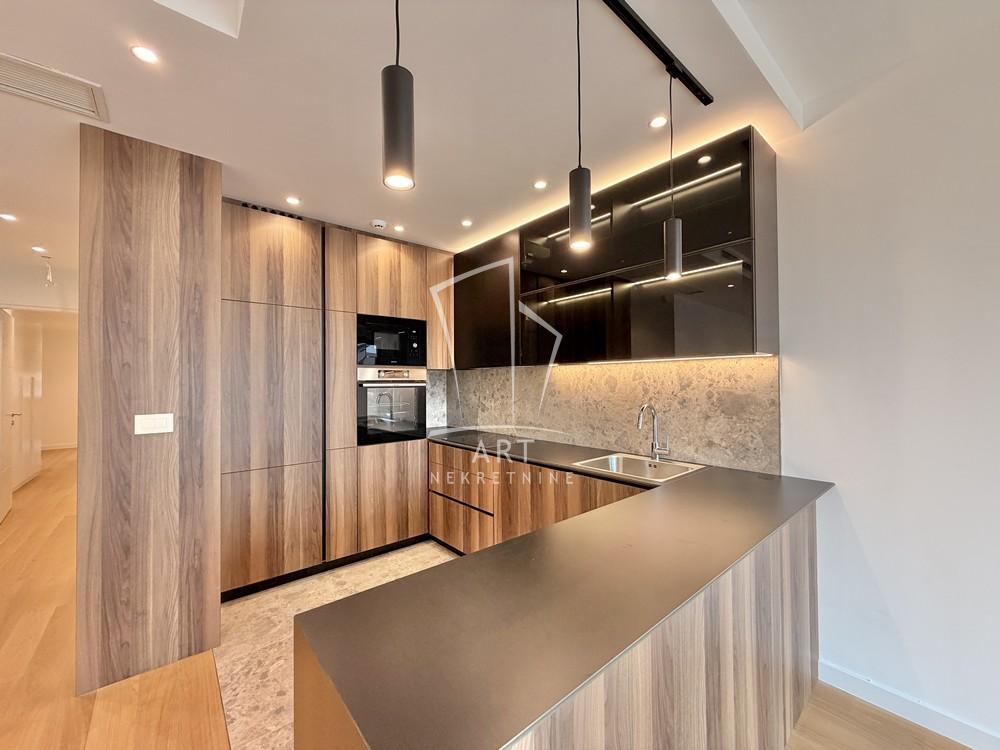 Slika 5 - Požarevačka,  Lokal za izdavanje, 147m2, 3.480€