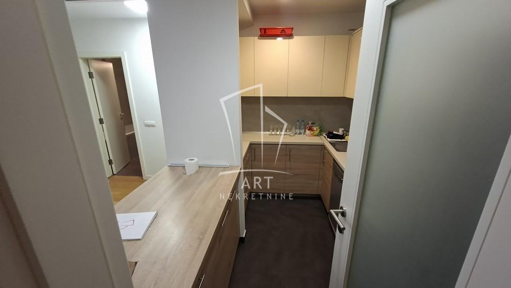 Slika 2 - Omladinskih brigada, Dvosoban stan za izdavanje, 58m2, 1.000€