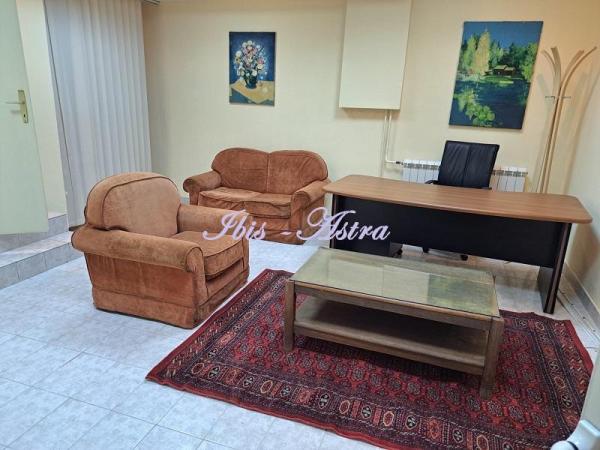 Slika 1 - Skender Begova,  Lokal za izdavanje, 100m2, 1.000€