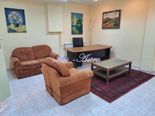 Slika 2 - Skender Begova,  Lokal za izdavanje, 100m2, 1.000€