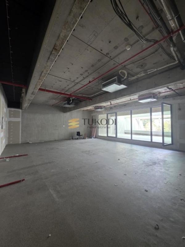 Slika 1 -  Lokal za izdavanje, 352m2, 6.500€