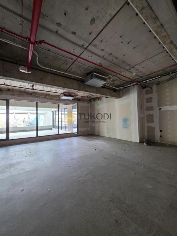 Slika 2 -  Lokal za izdavanje, 352m2, 6.500€