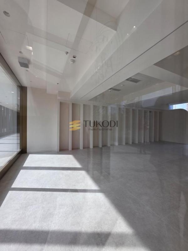 Slika 3 -  Lokal za izdavanje, 76m2, 2.280€