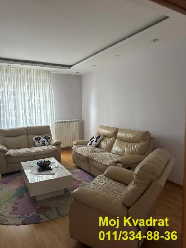 Slika 1 - Četvorosoban stan na prodaju, 98m2, 290.000€