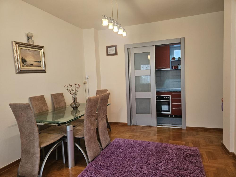 Slika 2 - Dimitrija Tucovića, Trosoban stan za izdavanje, 63m2, 900€