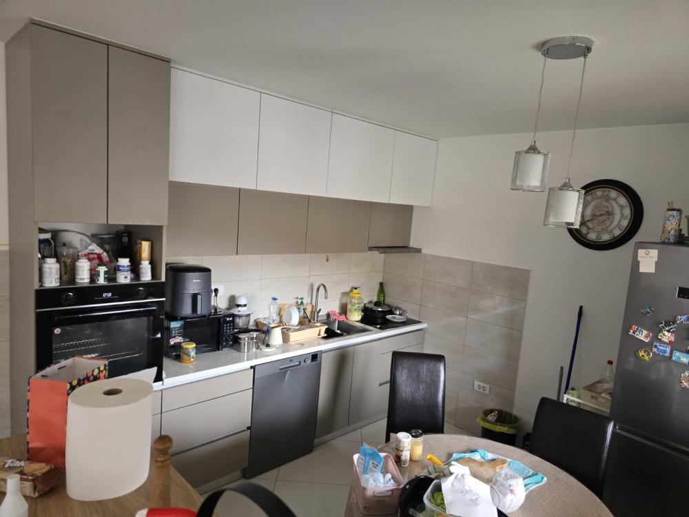 Slika 3 - Mihaila Šolohova, Trosoban stan za izdavanje, 105m2, 700€