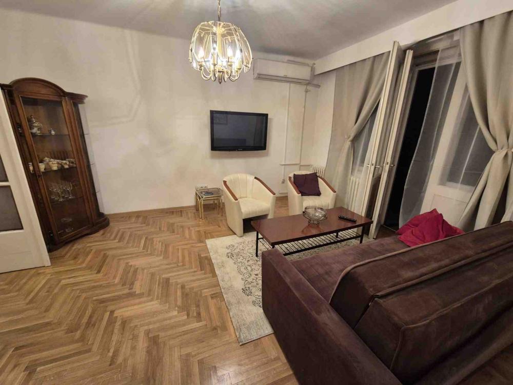 Slika 2 - Mihaila Avramovića, Trosoban stan za izdavanje, 92m2, 800€