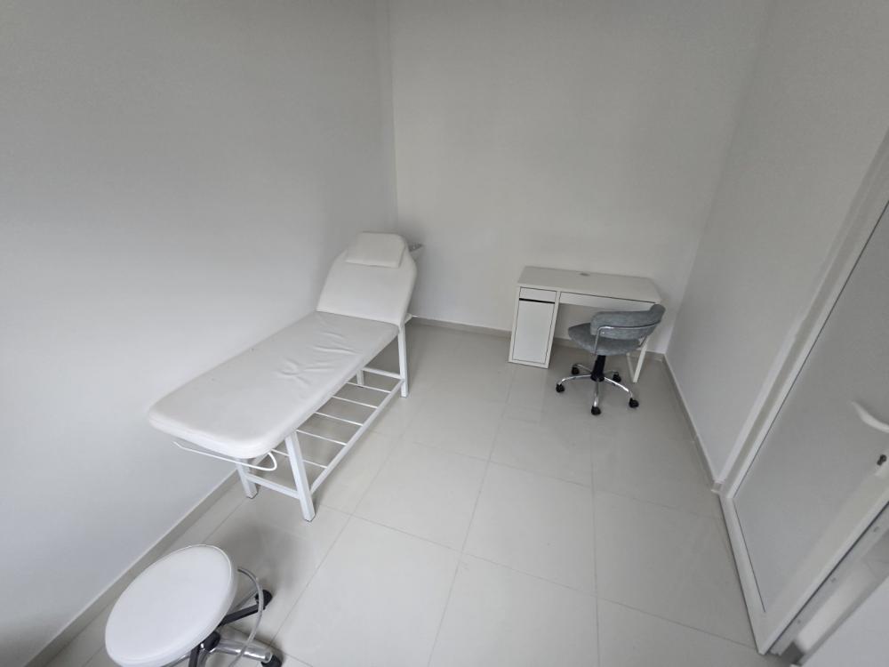 Slika 1 - Mihaila Šolohova,  Lokal za izdavanje, 105m2, 1.000€