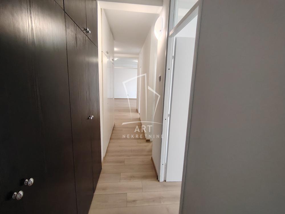 Slika 1 - Jurija Gagarina, Trosoban stan za izdavanje, 76m2, 1.000€