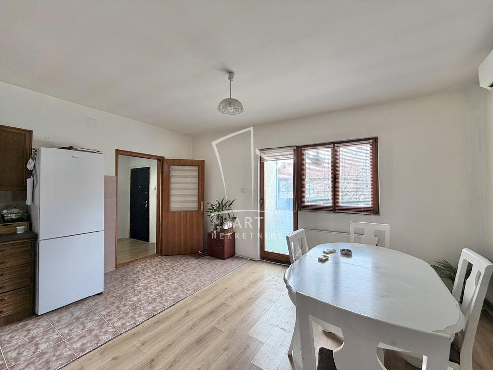 Slika 1 - Sinjska, Kuća na prodaju, 255m2, 550.000€