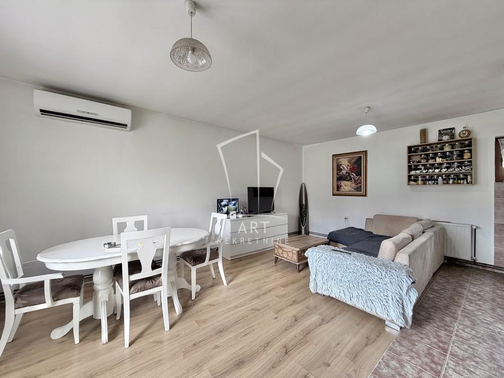 Slika 2 - Sinjska, Kuća na prodaju, 255m2, 550.000€