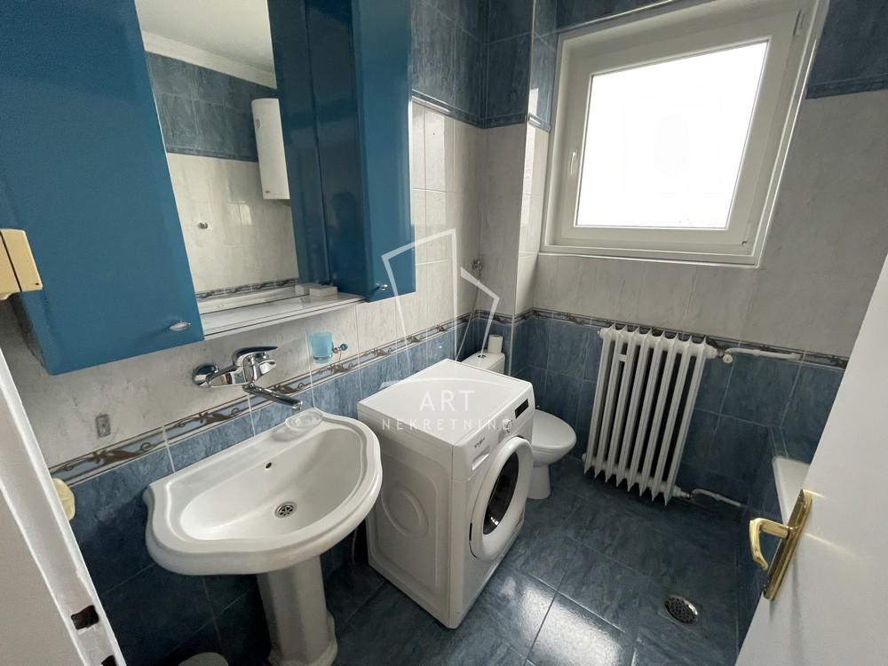 Slika 9 - Senjačka,  Lokal za izdavanje, 135m2, 1.350€