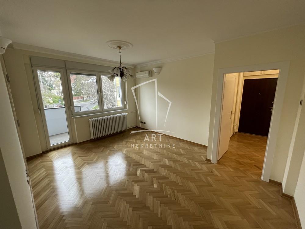 Slika 2 - Senjačka,  Lokal za izdavanje, 135m2, 1.350€