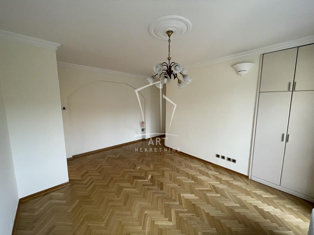 Slika 5 - Senjačka,  Lokal za izdavanje, 135m2, 1.350€