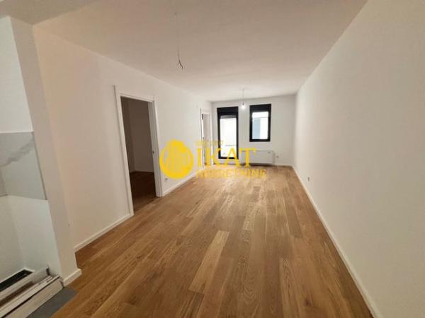 Slika 2 - Koste Trifkovića, Dvoiposoban stan na prodaju, 60m2, 169.683€