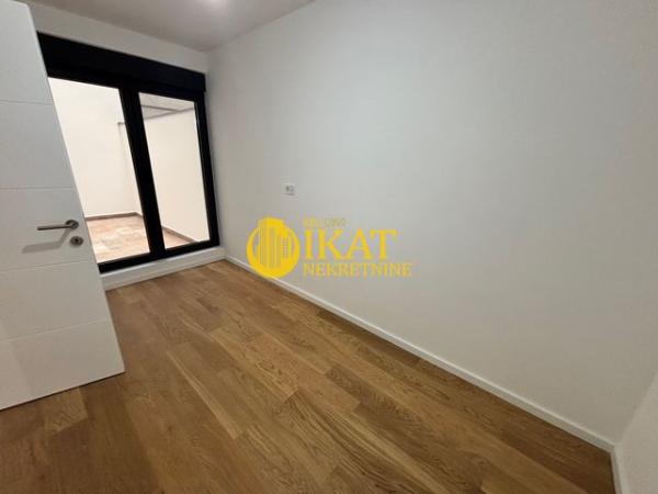 Slika 7 - Koste Trifkovića, Dvoiposoban stan na prodaju, 60m2, 169.683€