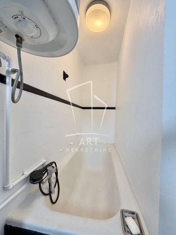 Slika 10 - Trg Nikole Pašića, Jednoiposoban stan na prodaju, 43m2, 300.000€