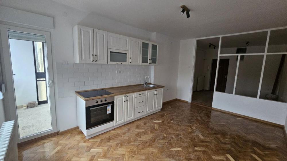 Glavna slika -Dvoiposoban stan na prodaju, 59m2, 145.000€