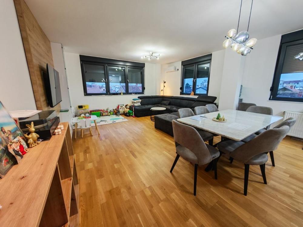 Glavna slika -Troiposoban stan na prodaju, 87m2, 250.000€