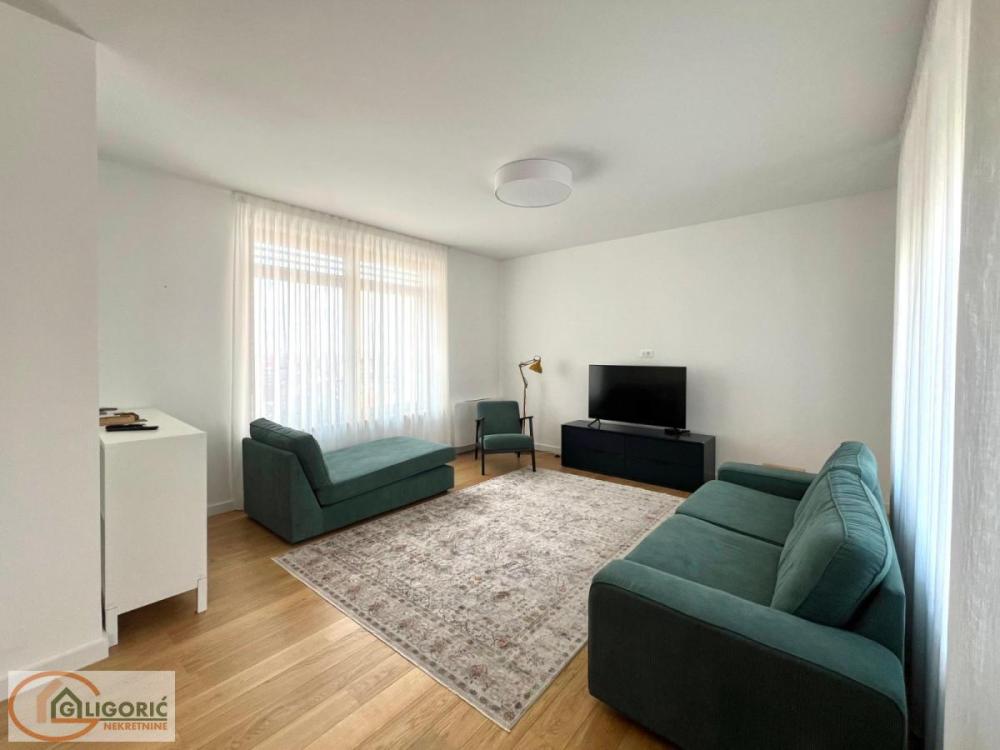 Slika 1 - Požeška, Trosoban stan za izdavanje, 80m2, 1.000€