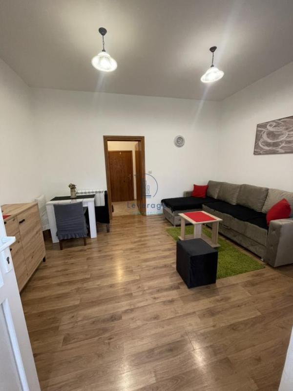 Glavna slika -Dvosoban stan za izdavanje, 50m2, 450€