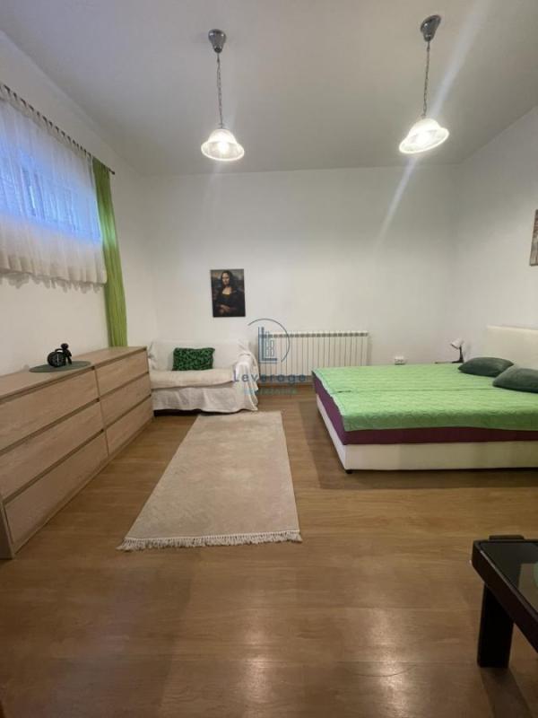 Slika 2 - Dvosoban stan za izdavanje, 50m2, 450€