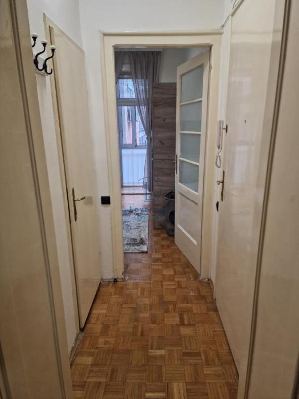 Slika 11 - Dvoiposoban stan za izdavanje, 50m2, 700€