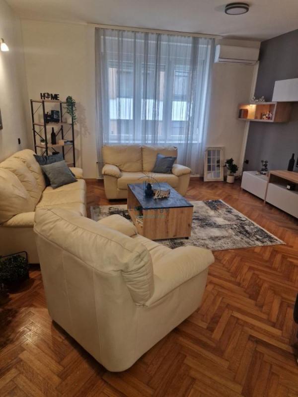Slika 1 - Dvoiposoban stan za izdavanje, 50m2, 700€