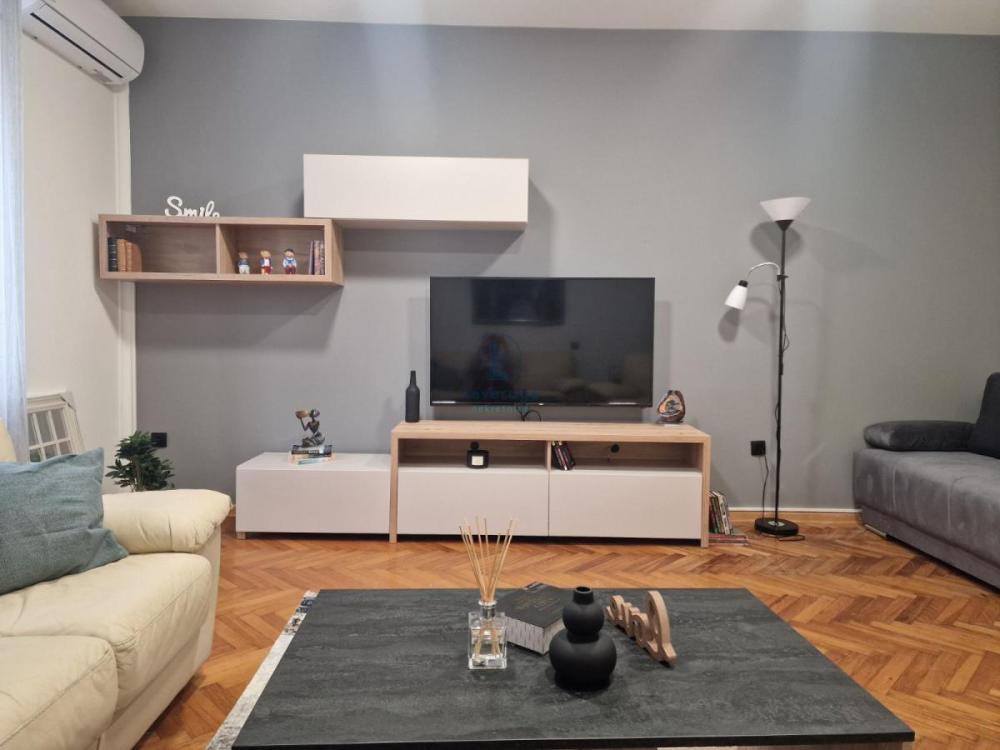 Slika 2 - Dvoiposoban stan za izdavanje, 50m2, 700€