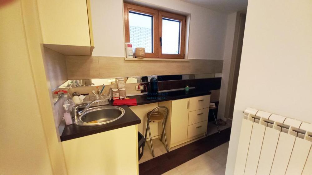 Slika 5 - Hadži Melentijeva,  Lokal na prodaju, 41m2, 166.000€