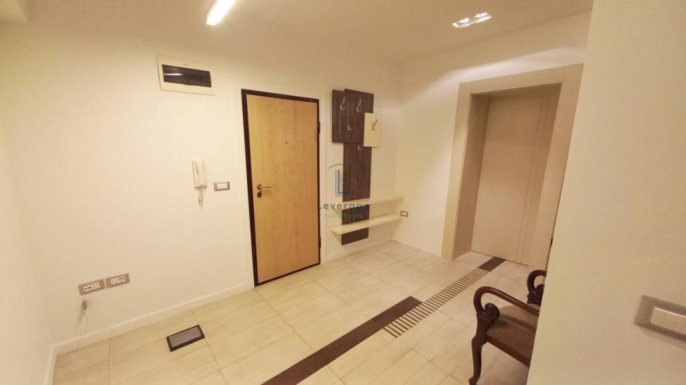 Slika 3 - Hadži Melentijeva,  Lokal na prodaju, 41m2, 166.000€