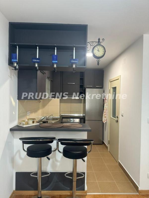 Glavna slika -Generala Štefanika, Dvosoban stan za izdavanje, 49m2, 500€