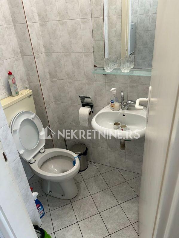 Slika 5 - Nemanjina,  Lokal za izdavanje, 32m2, 550€