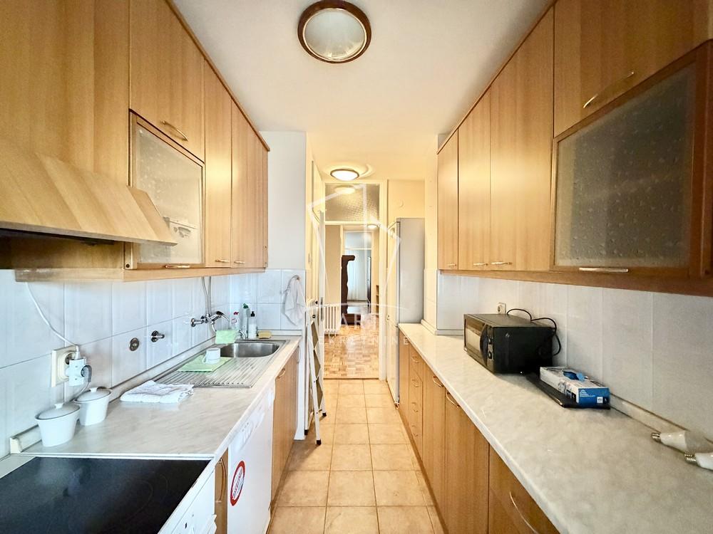 Slika 4 - Metohijska, Trosoban stan na prodaju, 88m2, 308.000€
