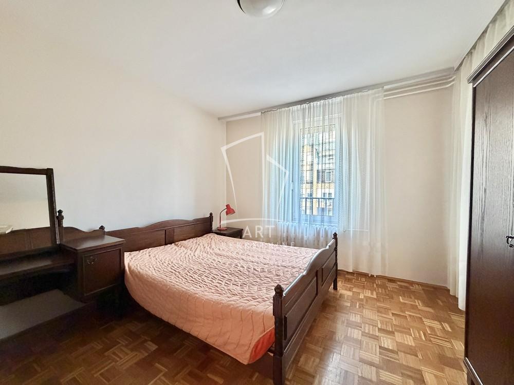 Slika 8 - Metohijska, Trosoban stan na prodaju, 88m2, 308.000€