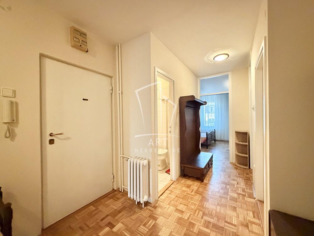 Slika 6 - Metohijska, Trosoban stan na prodaju, 88m2, 308.000€