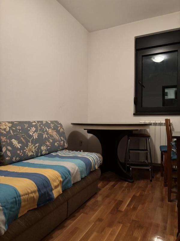 Slika 8 - Bore Prodanovića, Trosoban stan za izdavanje, 49m2, 550€